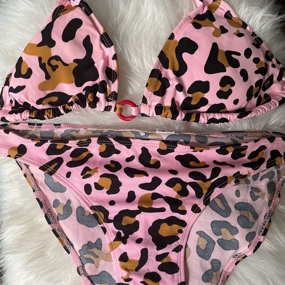 Leopard print bikini